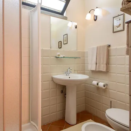 Poggio Chiaro Holiday home Pescia Romana
