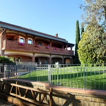 Poggio Chiaro Casa vacanze *